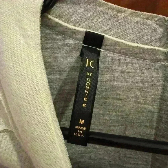 IC Connie K Women's Size Medium sweater Structured Seamed Boxy scuba material - Picture 2 of 3